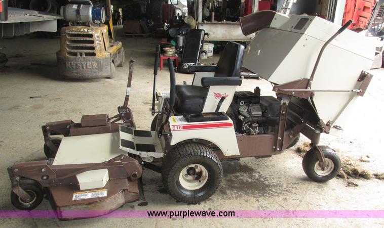 image for item H4570 Grasshopper 616 ZTR lawn mower