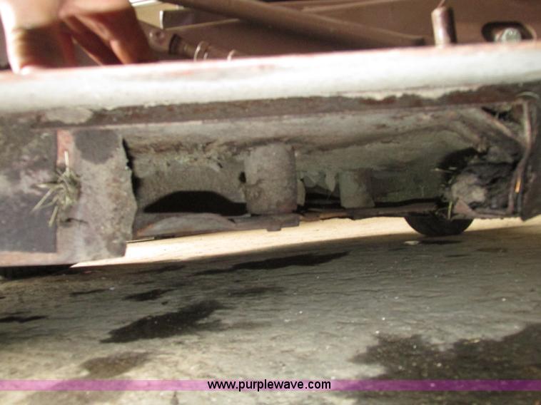 image for item H4570 Grasshopper 616 ZTR lawn mower