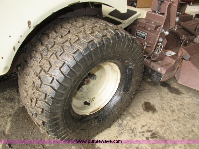 image for item H4570 Grasshopper 616 ZTR lawn mower