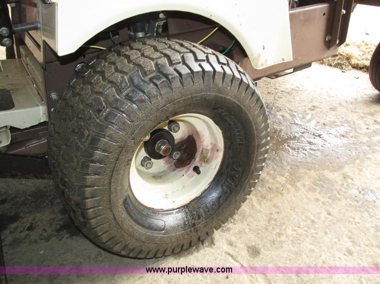 image for item H4570 Grasshopper 616 ZTR lawn mower