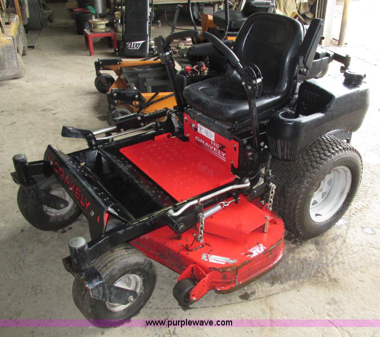 image for item H4572 2007 Gravely 148 ZTR lawn mower