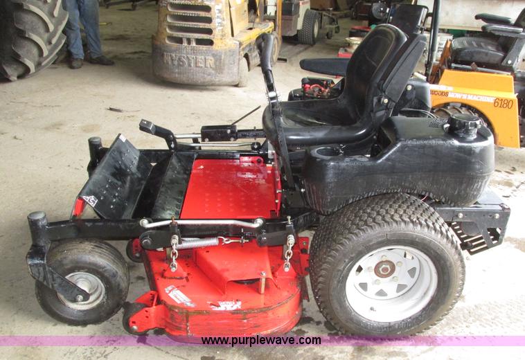 image for item H4572 2007 Gravely 148 ZTR lawn mower