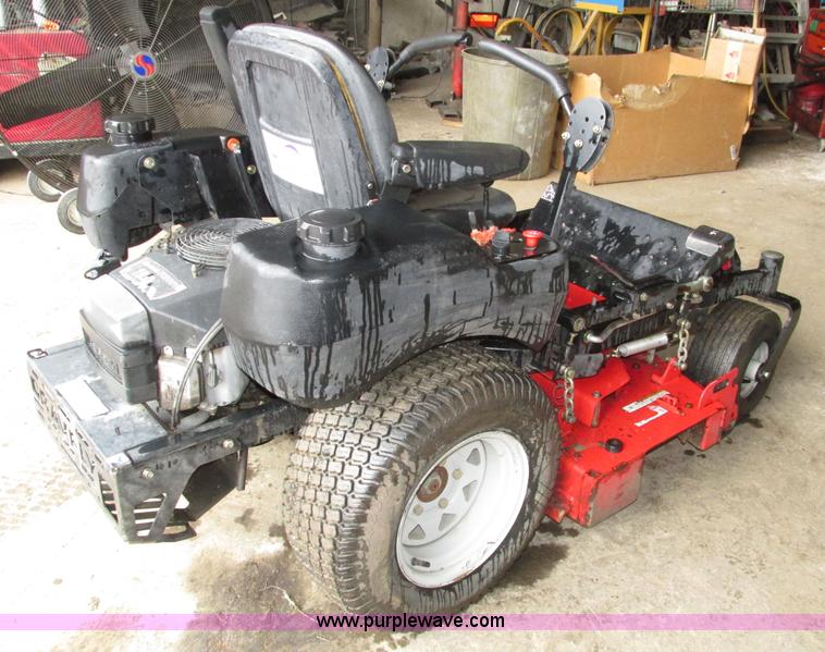 image for item H4572 2007 Gravely 148 ZTR lawn mower