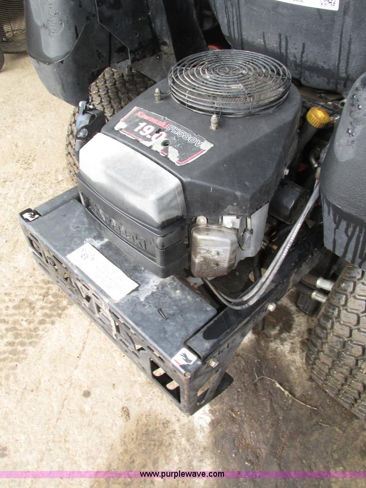 image for item H4572 2007 Gravely 148 ZTR lawn mower