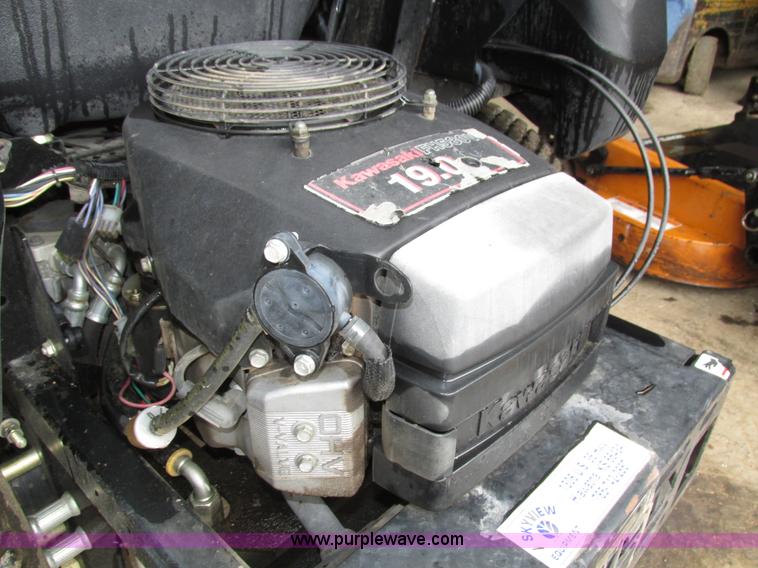 image for item H4572 2007 Gravely 148 ZTR lawn mower