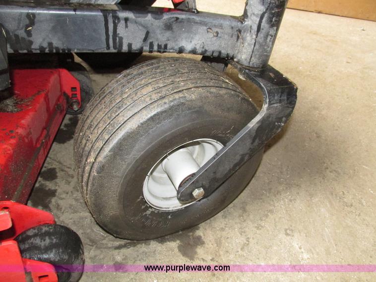 image for item H4572 2007 Gravely 148 ZTR lawn mower