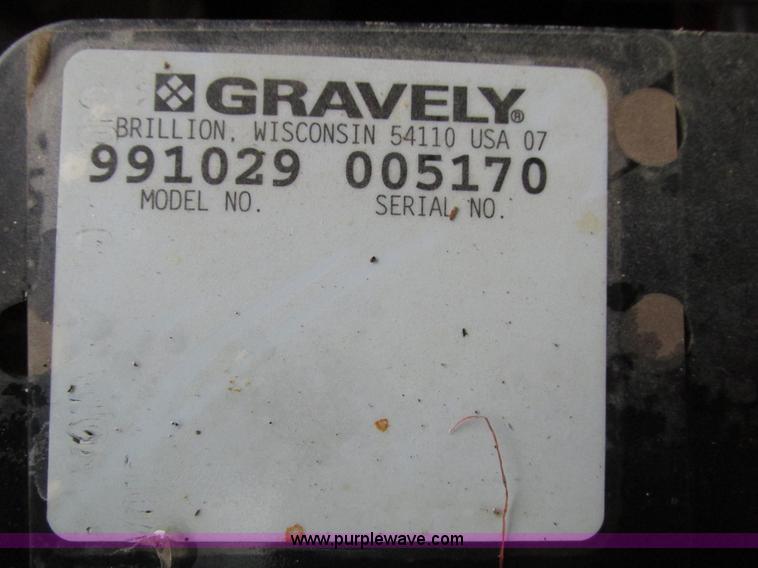 image for item H4572 2007 Gravely 148 ZTR lawn mower