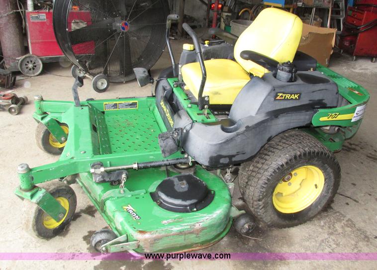 image for item H4573 John Deere 757 Z-Track ZTR lawn mower