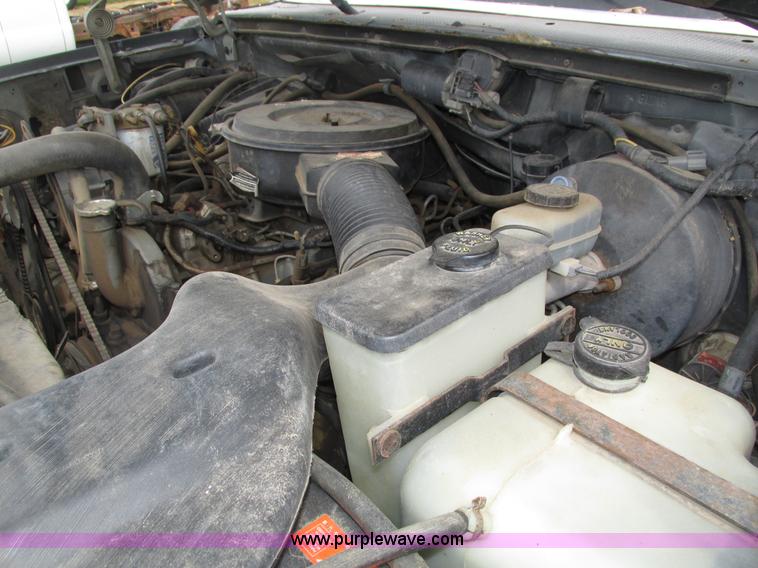 image for item H4576 1990 Ford F250 pickup truck