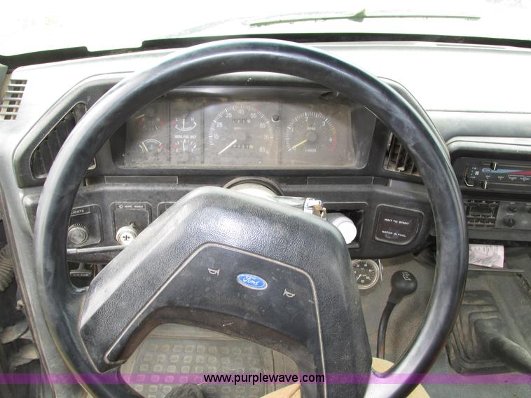 image for item H4576 1990 Ford F250 pickup truck
