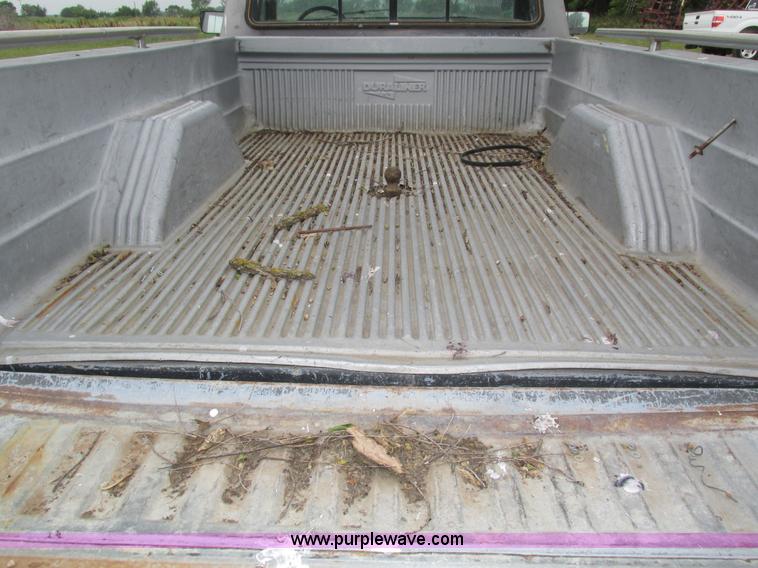 image for item H4576 1990 Ford F250 pickup truck