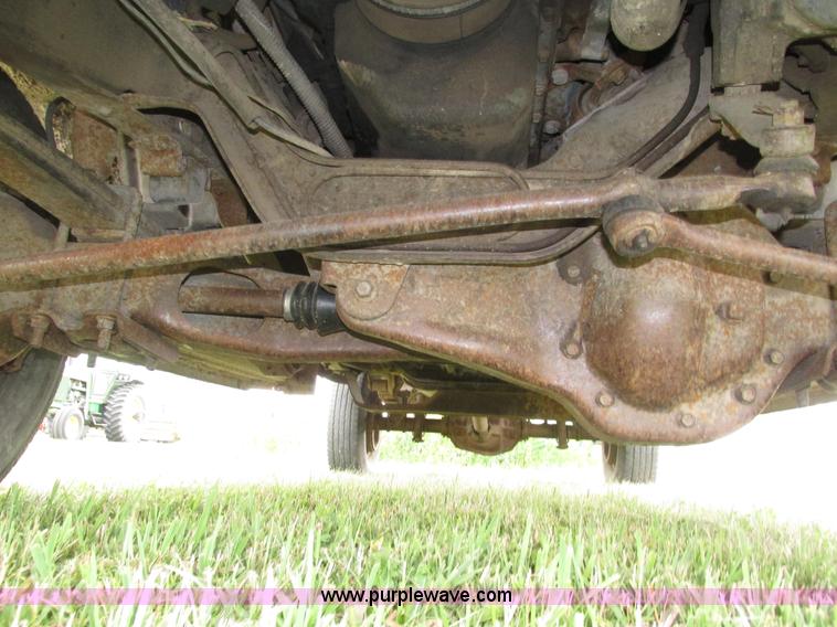 image for item H4576 1990 Ford F250 pickup truck