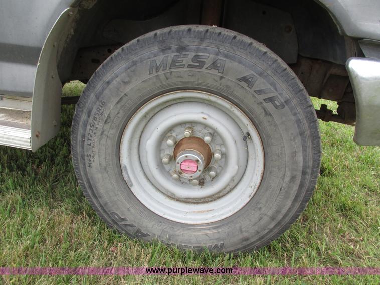 image for item H4576 1990 Ford F250 pickup truck