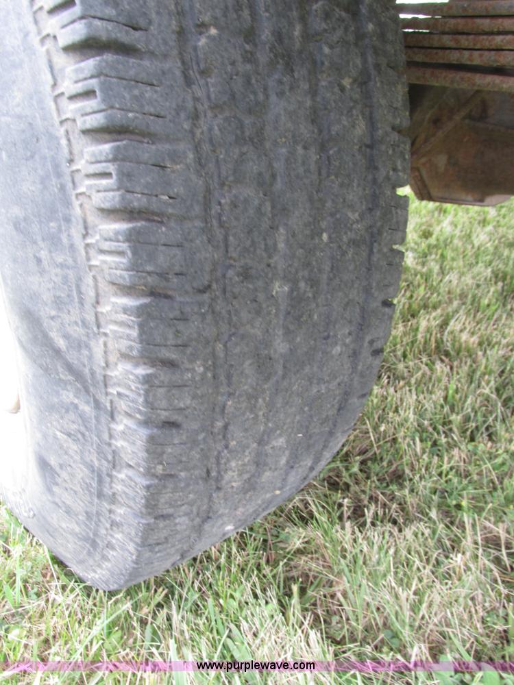 image for item H4576 1990 Ford F250 pickup truck