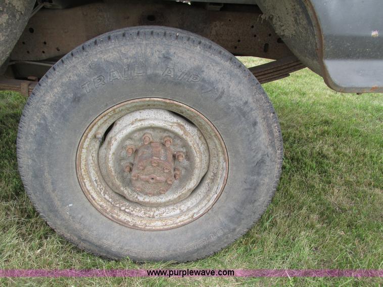 image for item H4576 1990 Ford F250 pickup truck