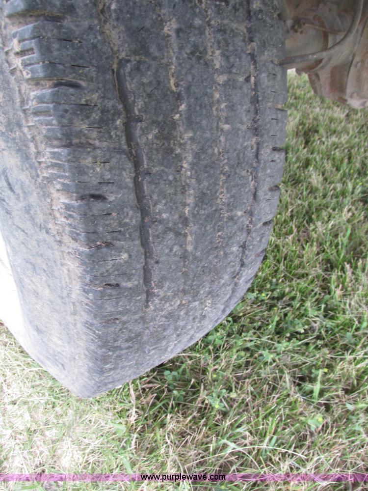 image for item H4576 1990 Ford F250 pickup truck