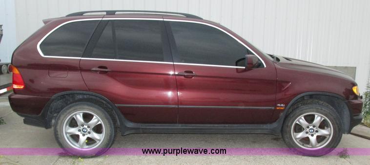 image for item H4577 2001 BMW X5 SUV