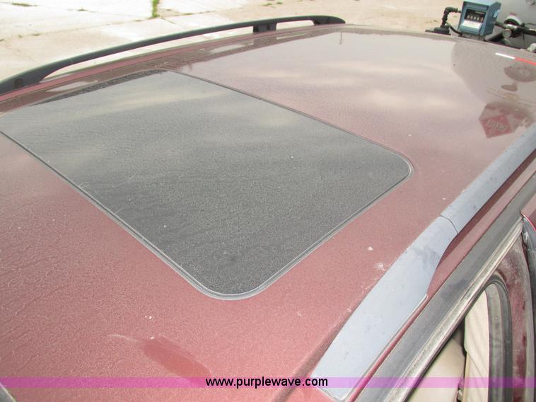 image for item H4577 2001 BMW X5 SUV