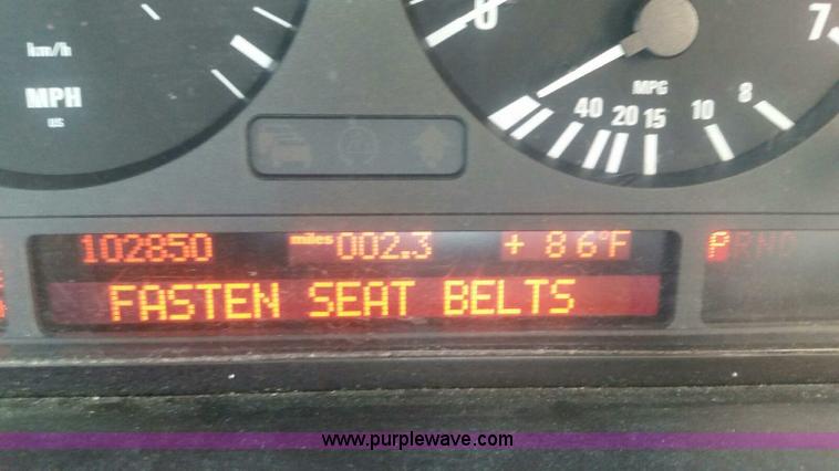 image for item H4577 2001 BMW X5 SUV