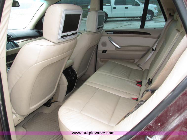 image for item H4577 2001 BMW X5 SUV