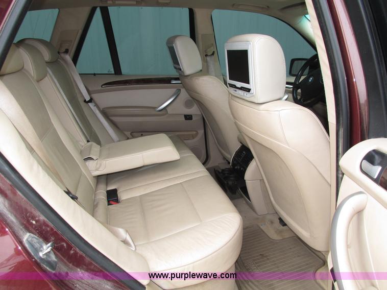 image for item H4577 2001 BMW X5 SUV