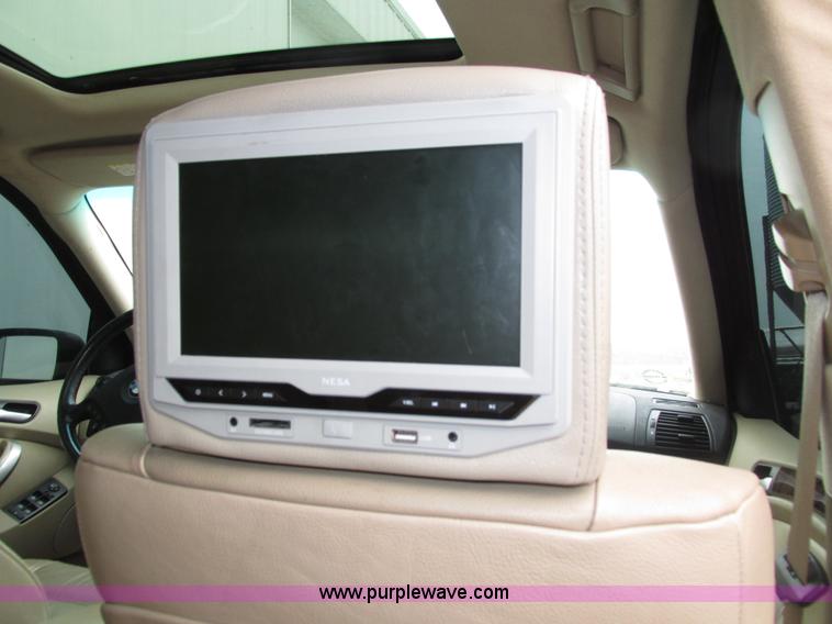 image for item H4577 2001 BMW X5 SUV