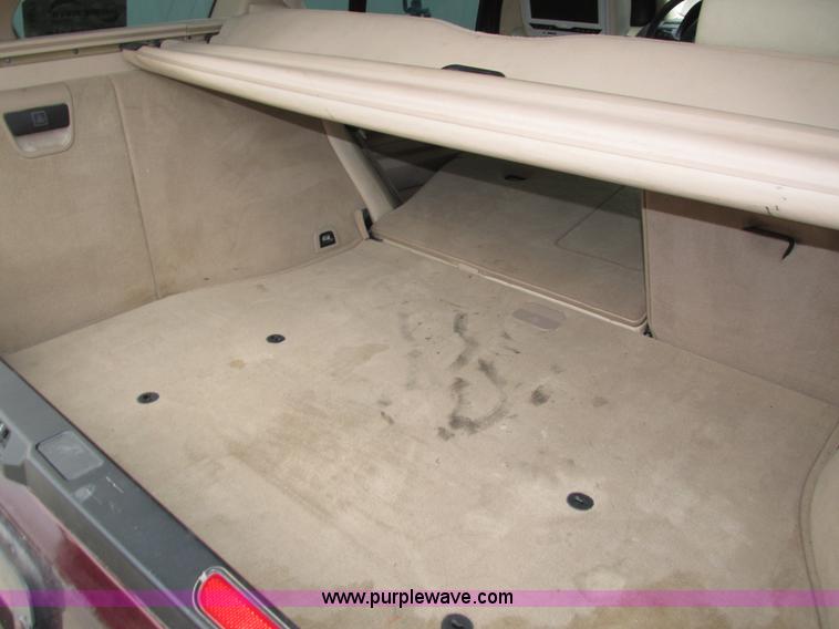 image for item H4577 2001 BMW X5 SUV