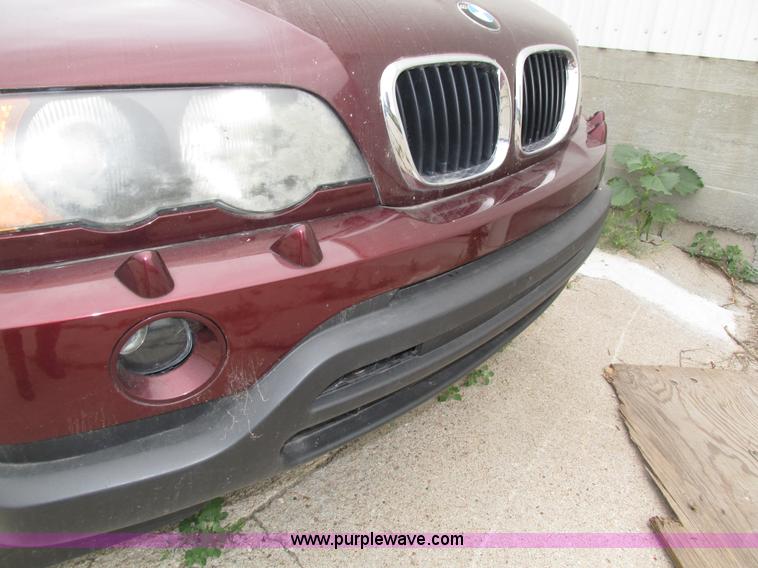 image for item H4577 2001 BMW X5 SUV