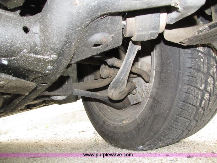 image for item H4577 2001 BMW X5 SUV