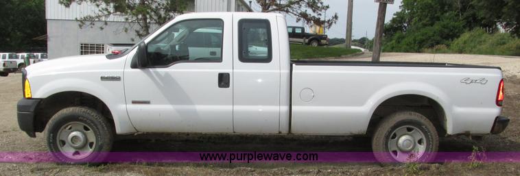 image for item H4593 2007 Ford F250 Super Duty XL SuperCab pickup truck