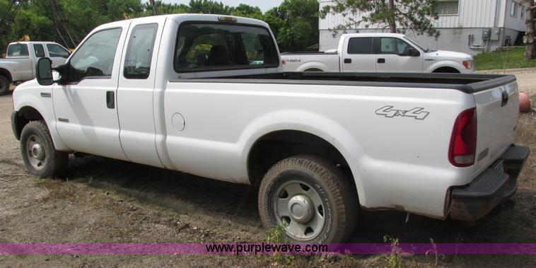 image for item H4593 2007 Ford F250 Super Duty XL SuperCab pickup truck
