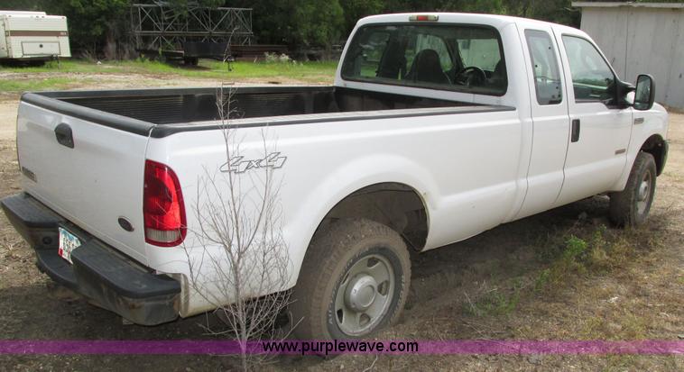 image for item H4593 2007 Ford F250 Super Duty XL SuperCab pickup truck