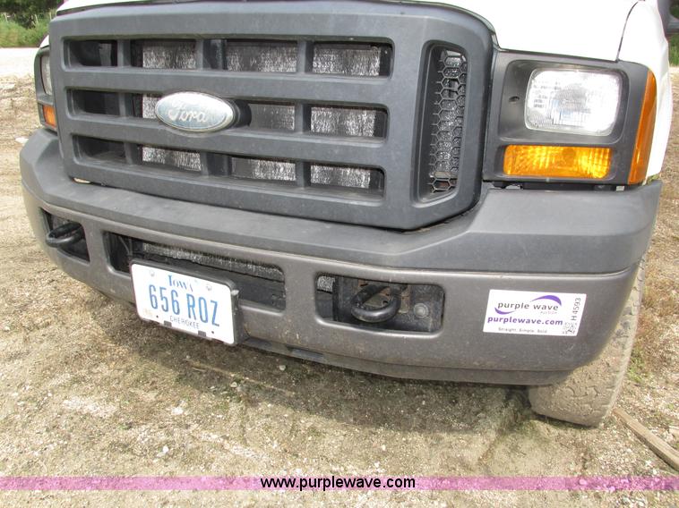 image for item H4593 2007 Ford F250 Super Duty XL SuperCab pickup truck