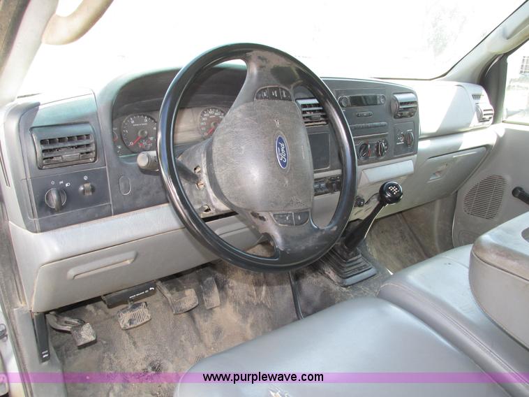 image for item H4593 2007 Ford F250 Super Duty XL SuperCab pickup truck