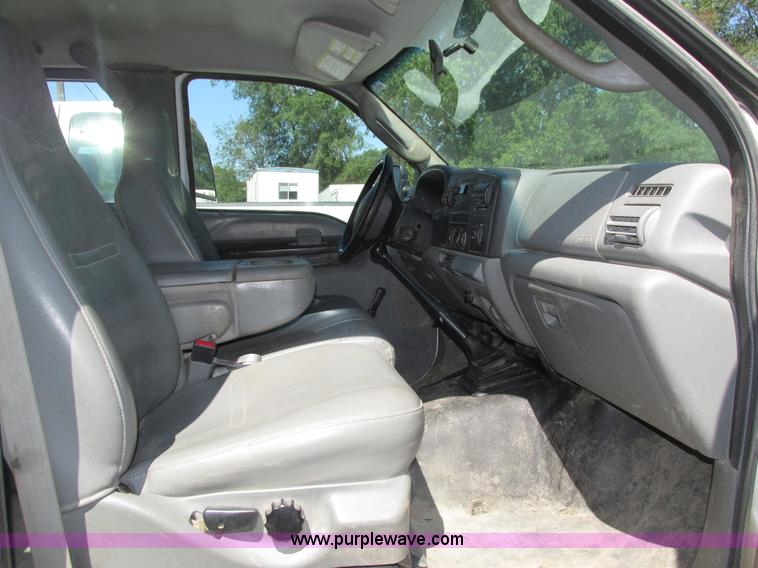 image for item H4593 2007 Ford F250 Super Duty XL SuperCab pickup truck