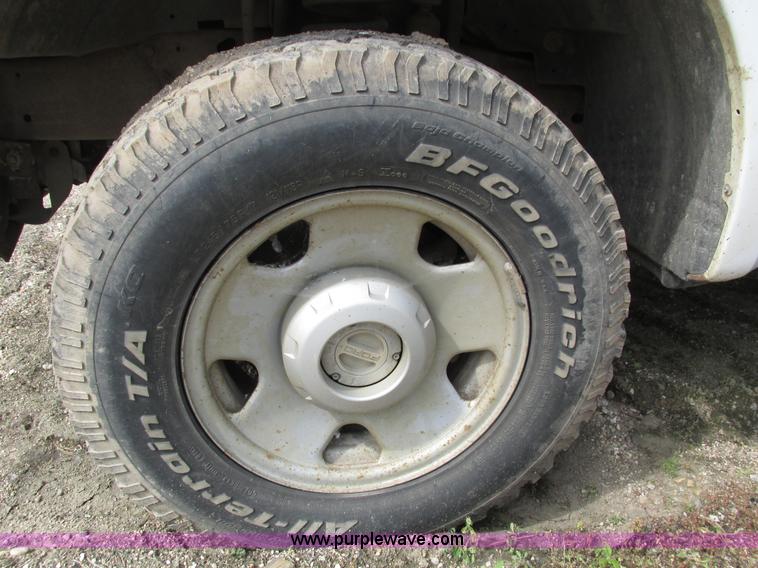 image for item H4593 2007 Ford F250 Super Duty XL SuperCab pickup truck