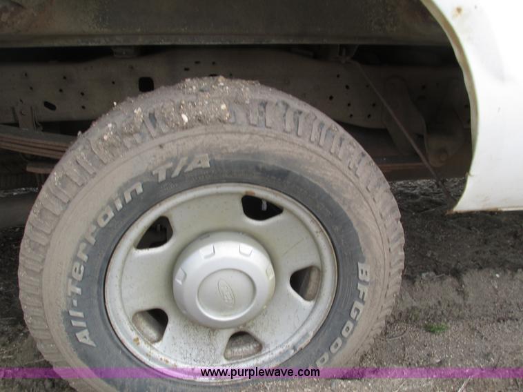 image for item H4593 2007 Ford F250 Super Duty XL SuperCab pickup truck