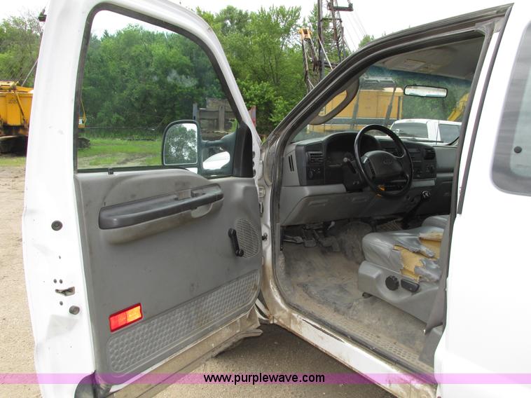 image for item H4594 2007 Ford F250 Super Duty XL SuperCab pickup