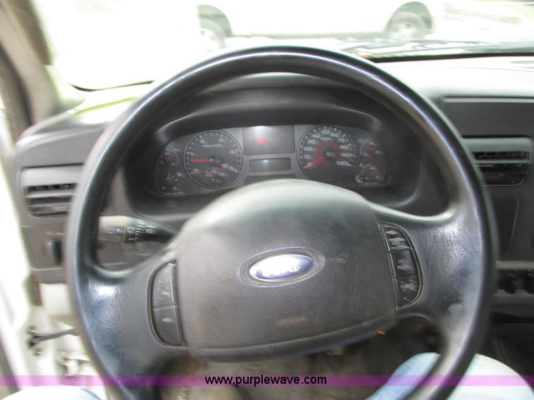 image for item H4595 2007 Ford F250 Super Duty XL SuperCab pickup truck