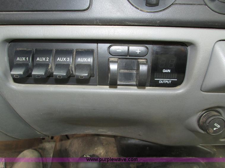 image for item H4595 2007 Ford F250 Super Duty XL SuperCab pickup truck