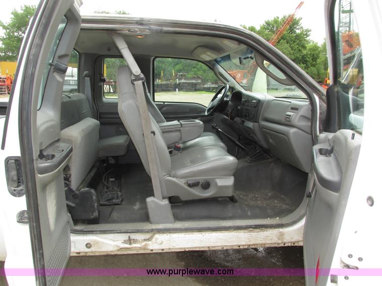 image for item H4595 2007 Ford F250 Super Duty XL SuperCab pickup truck