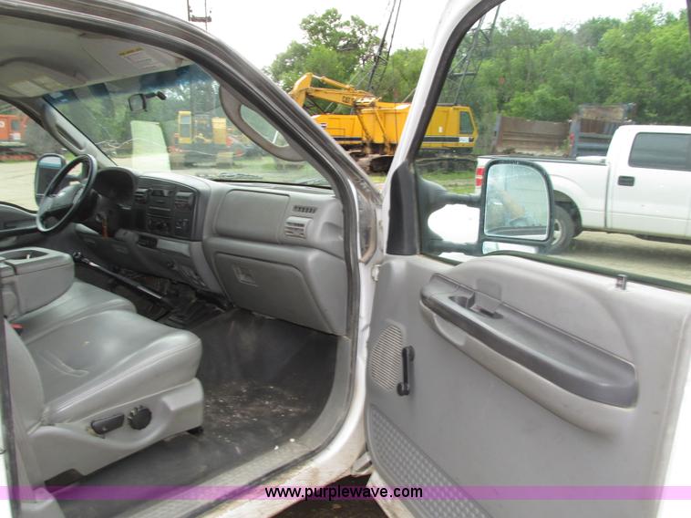 image for item H4595 2007 Ford F250 Super Duty XL SuperCab pickup truck