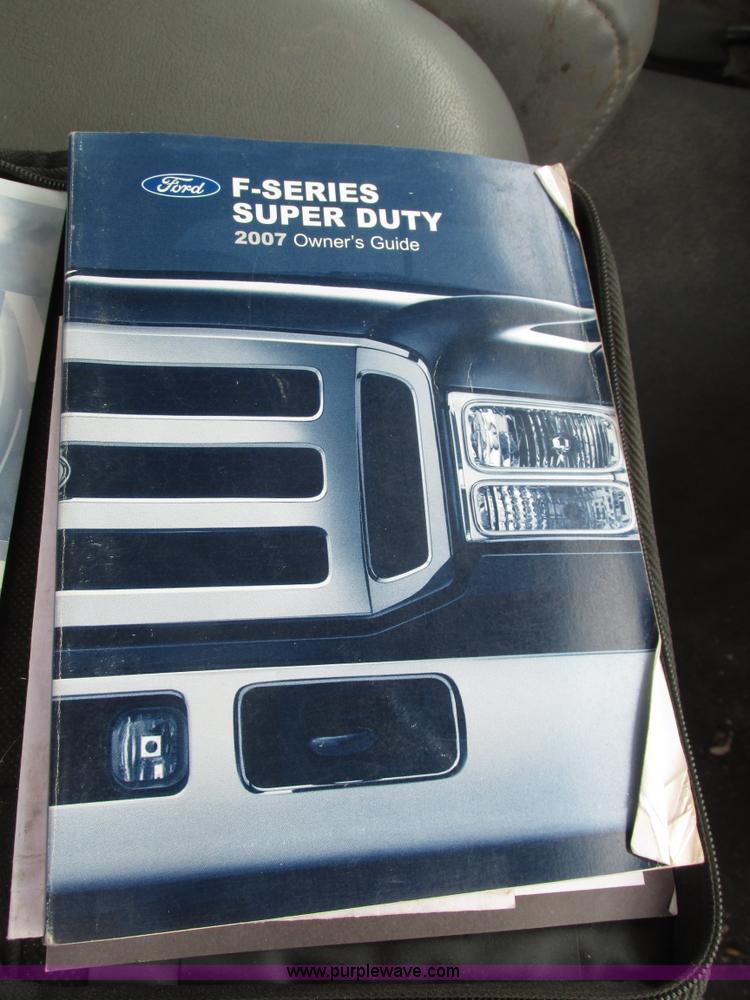 image for item H4595 2007 Ford F250 Super Duty XL SuperCab pickup truck