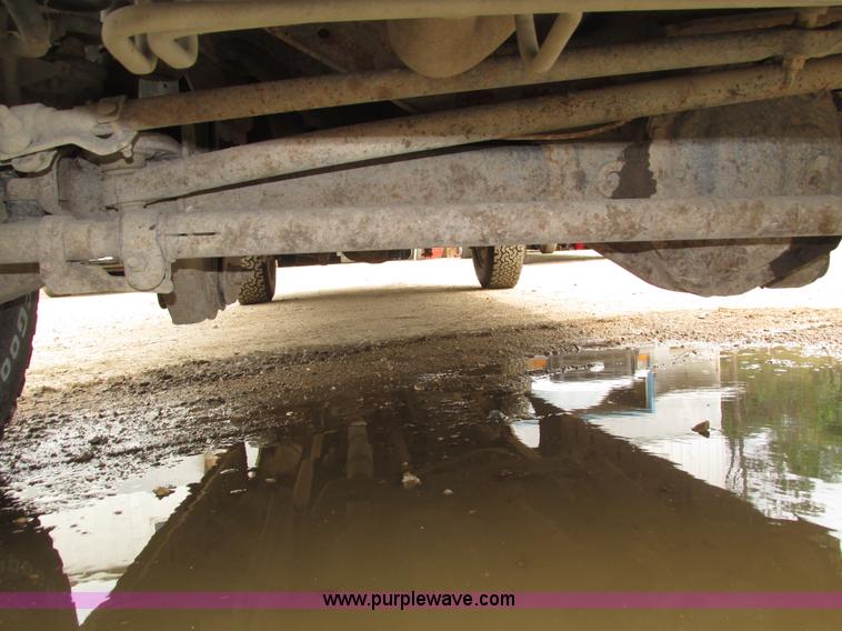 image for item H4595 2007 Ford F250 Super Duty XL SuperCab pickup truck