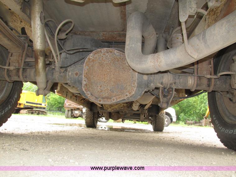 image for item H4595 2007 Ford F250 Super Duty XL SuperCab pickup truck