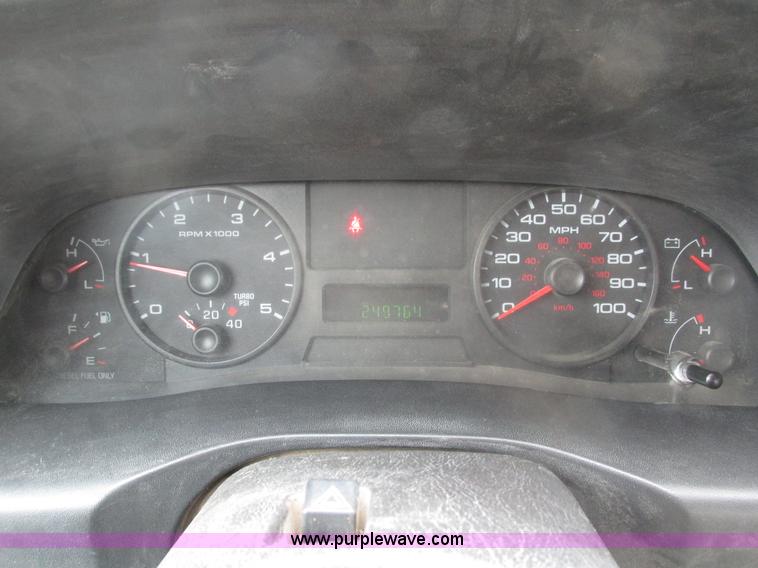 image for item H4596 2007 Ford F250 Super Duty XL pickup truck