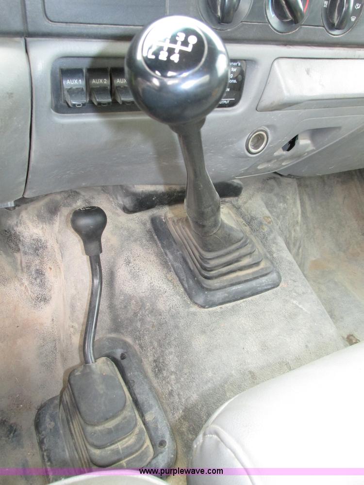 image for item H4596 2007 Ford F250 Super Duty XL pickup truck