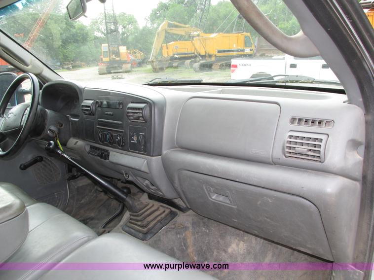 image for item H4596 2007 Ford F250 Super Duty XL pickup truck