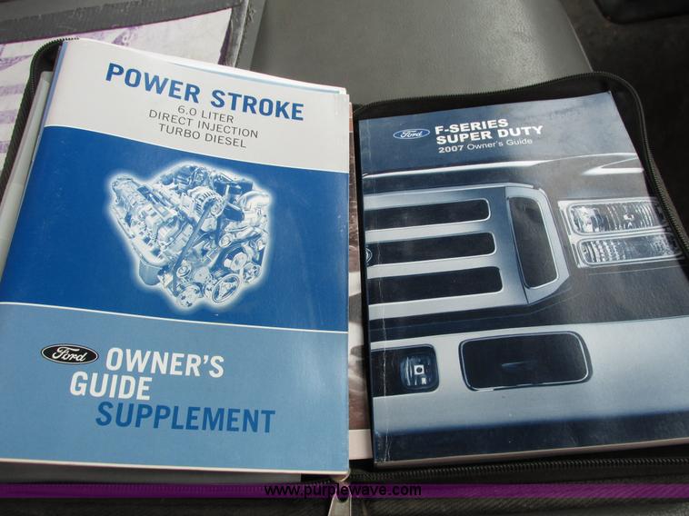 image for item H4596 2007 Ford F250 Super Duty XL pickup truck