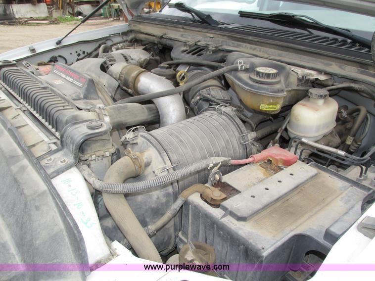 image for item H4596 2007 Ford F250 Super Duty XL pickup truck